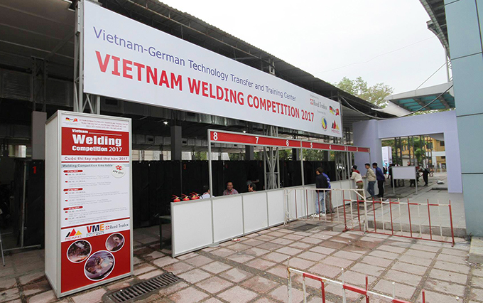 Vietnam welding king at amecc