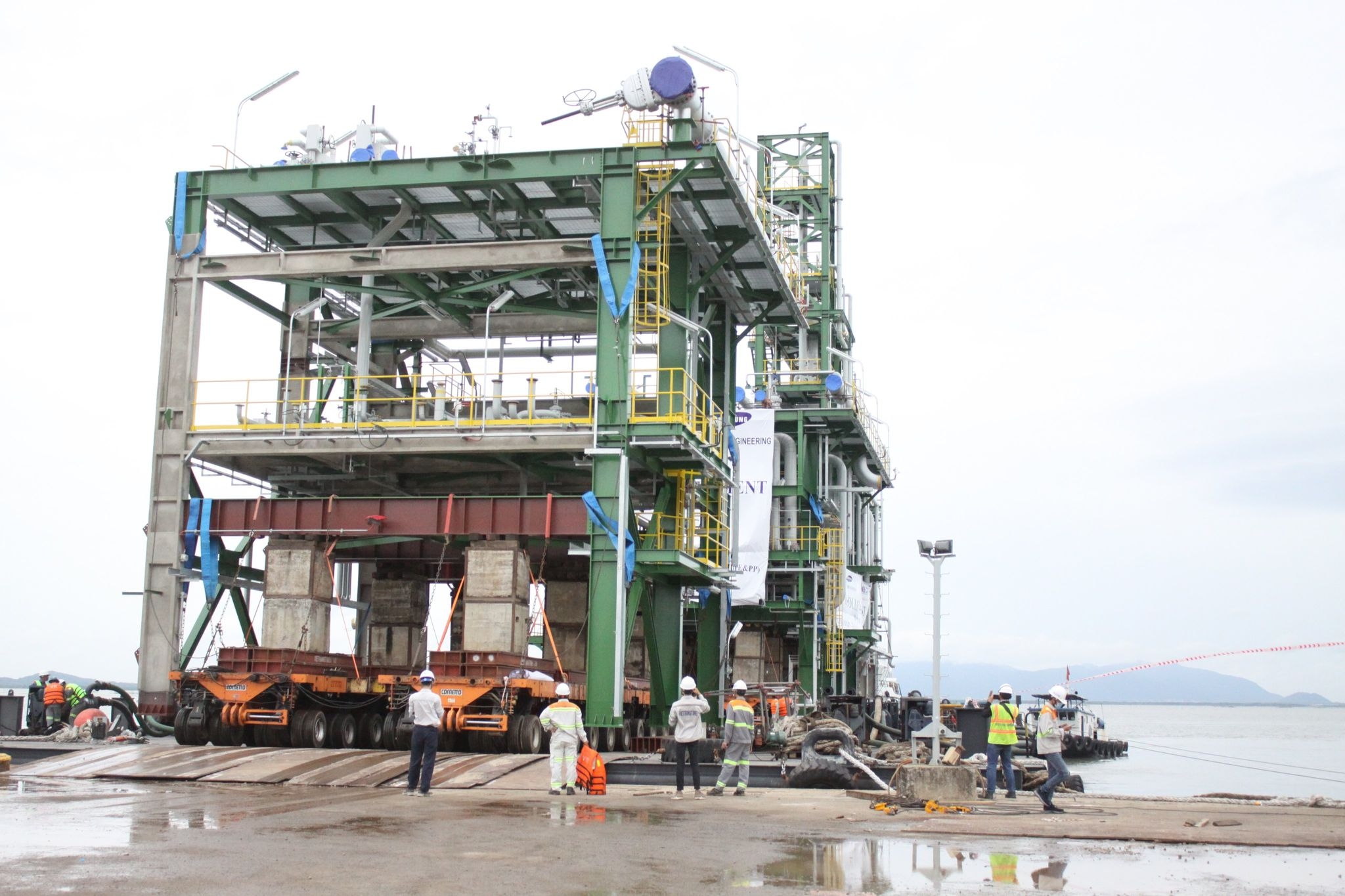 AMECC LAUNCHED SUCCESSFULLY THE FIRST 2 MODULES - LONG SON PETROCHEMICAL COMPLEX PROJECT