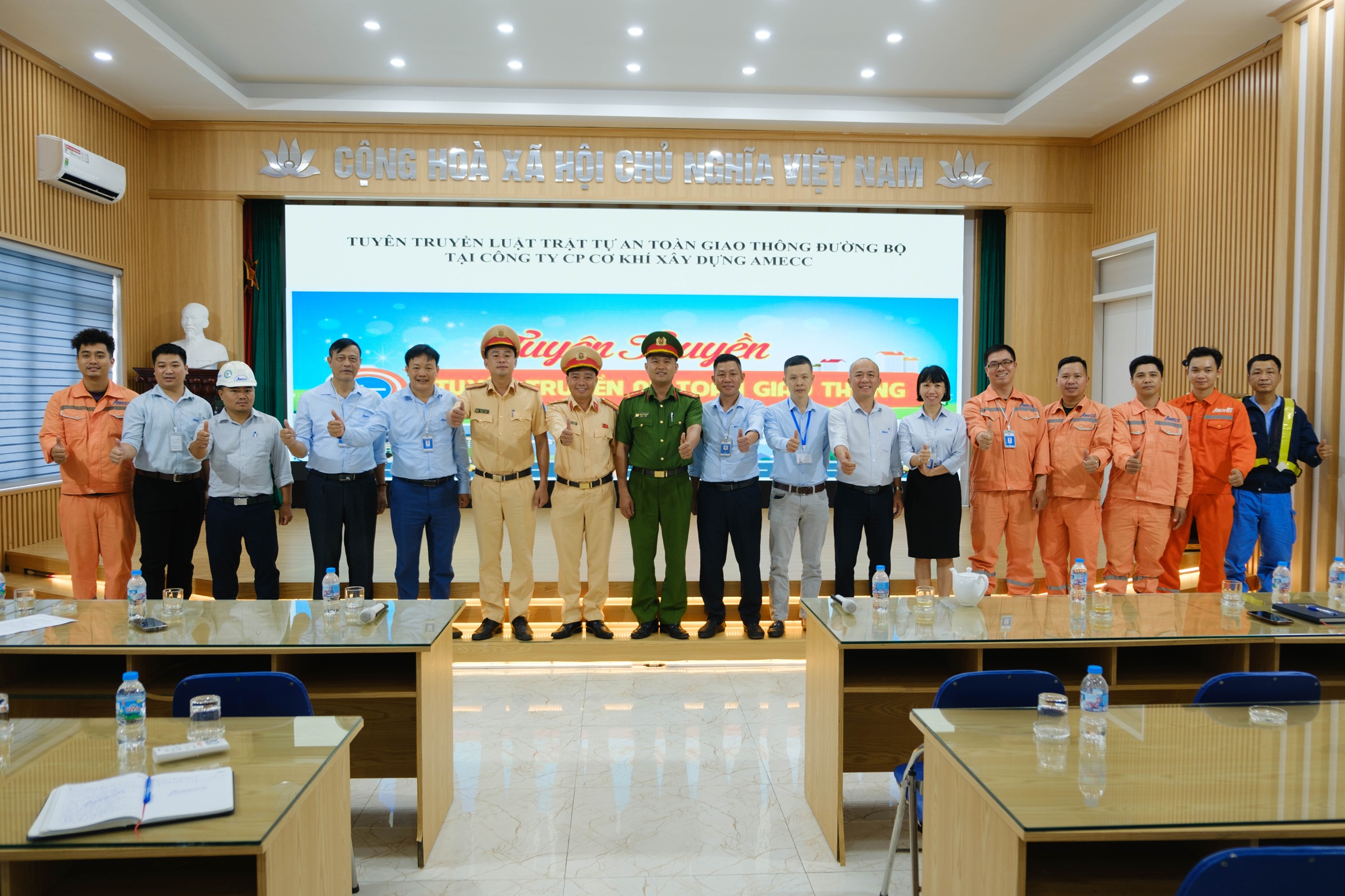 AMECC tổ chức tuyên truyền an toàn giao thông cho cán bộ, công nhân viên